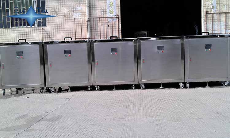 超聲波清洗機(jī)用什么水？放多少水合適？