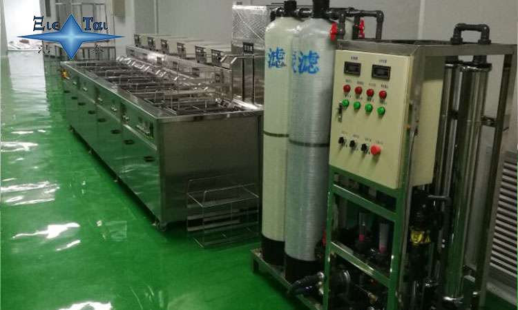 超聲波清洗技術(shù)在半導(dǎo)體器件精準清洗中的關(guān)鍵作用 超聲波清洗技術(shù)在半導(dǎo)體器件精準清洗中的關(guān)鍵作用